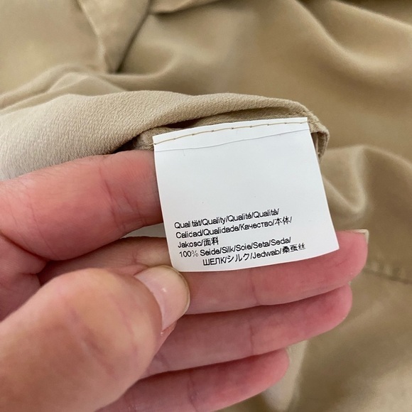 Boss by Hugo Boss Women’s Silk Button Down Blouse Tan Size Fit S Business Casual - Picture 6 of 8